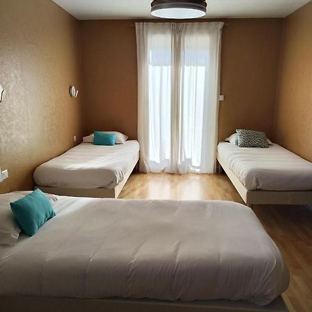 Le Sporting Hotel Beaumont-sur-Leze Exterior photo