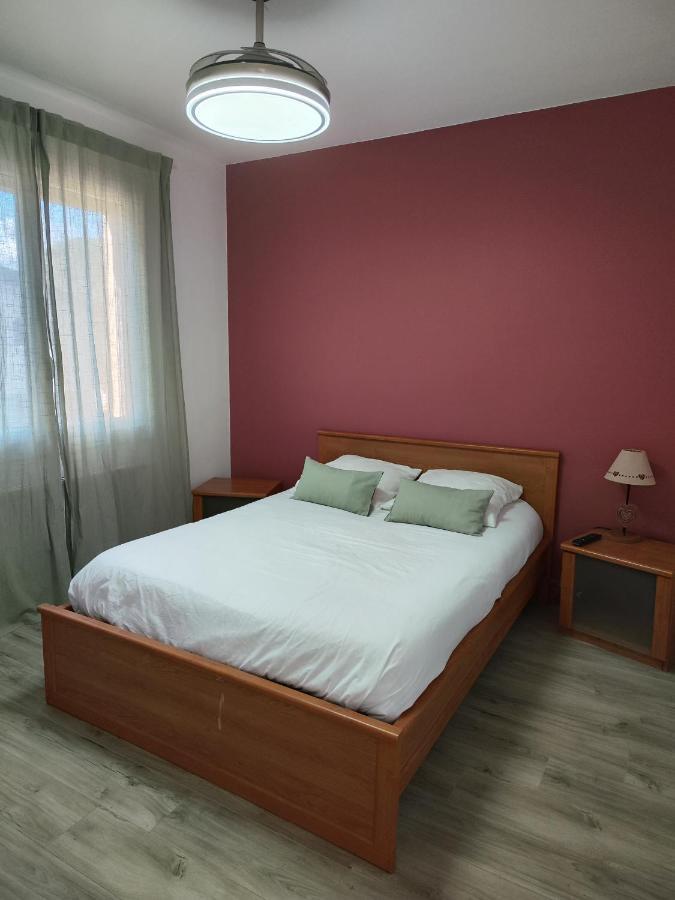 Le Sporting Hotel Beaumont-sur-Leze Exterior photo